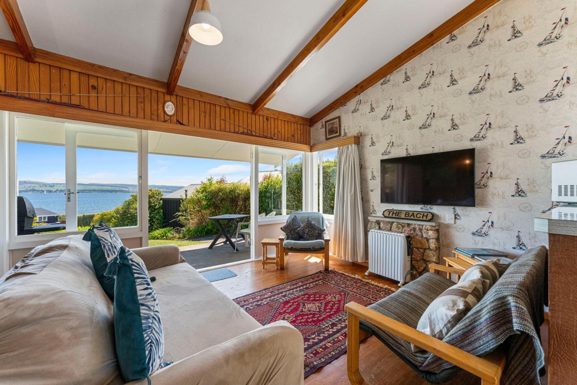 Lakeview Cottage - Rainbow Point Holiday Home Taupo Exterior foto
