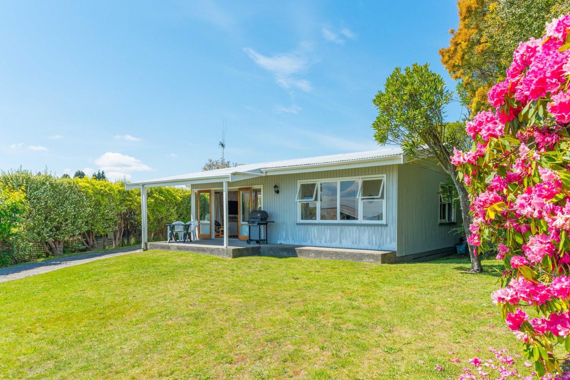 Lakeview Cottage - Rainbow Point Holiday Home Taupo Exterior foto